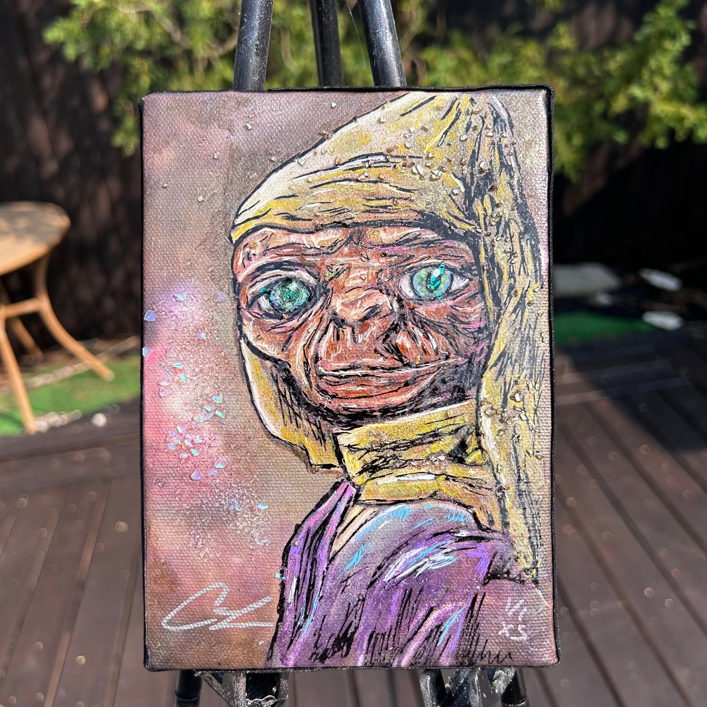 Alien With a Phone Home Extra Small Original